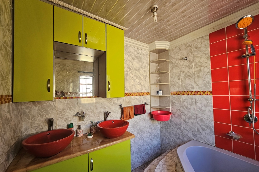 3 Bedroom Property for Sale in Tlhabane West North West